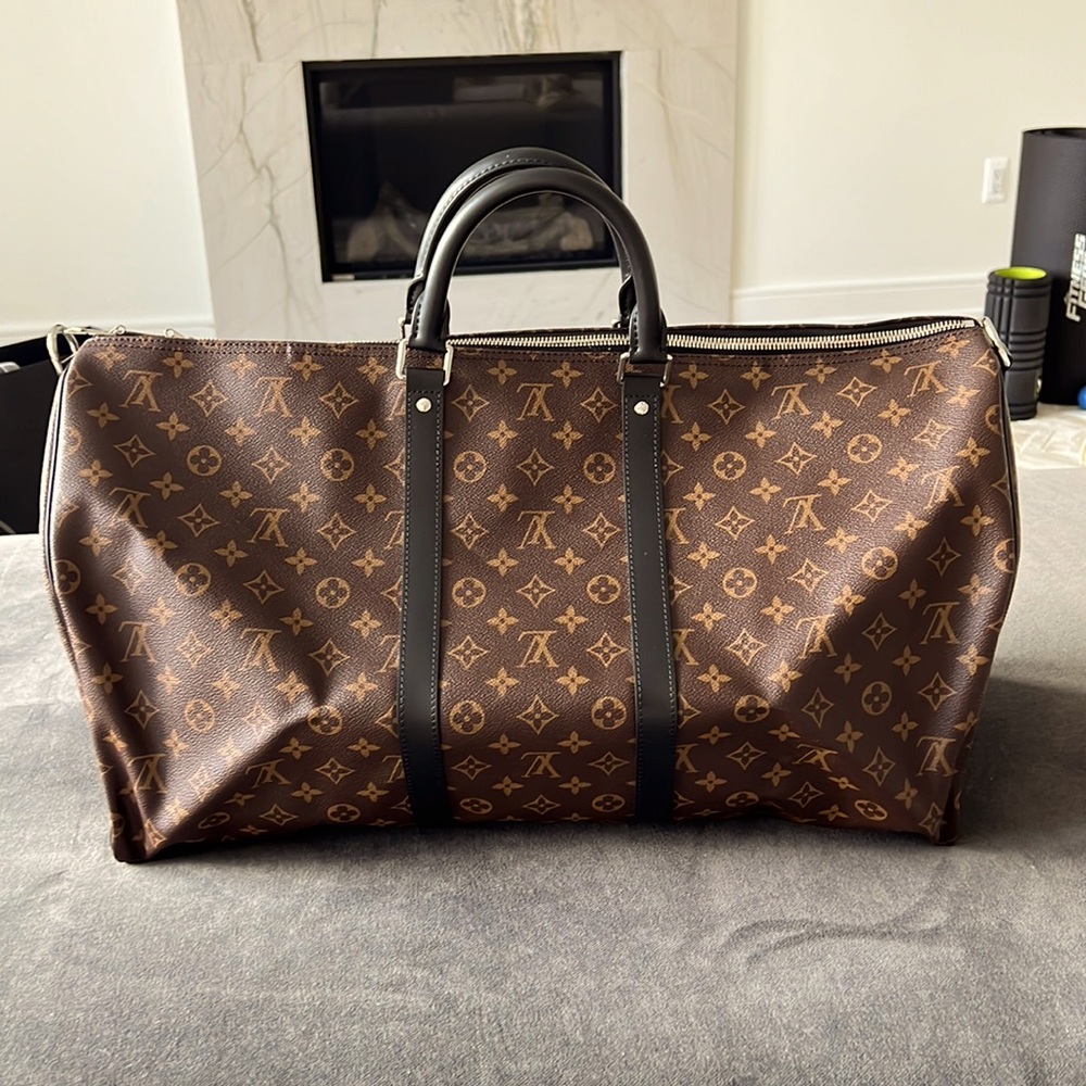 Louis Vuitton- BRAND NEW Keepall Bandoulière 55